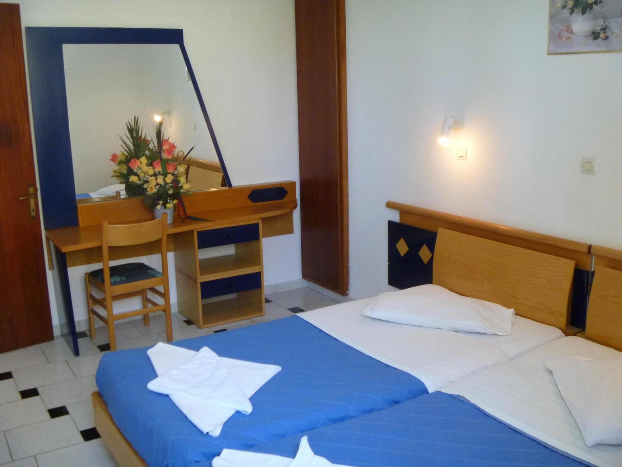 Fili Hotel Apartments Tigaki Kültér fotó